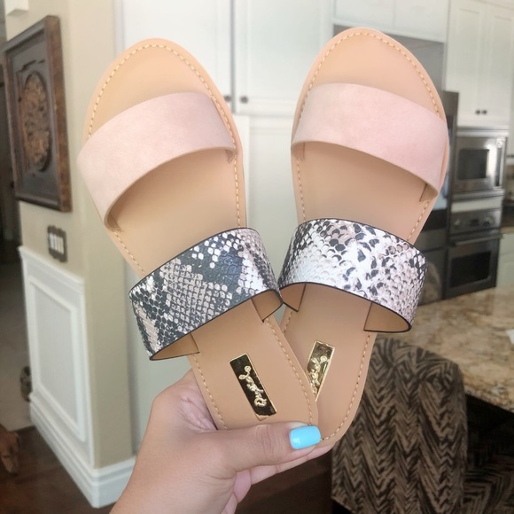 🌸Snake Print Sandals - Picture 7 of 8